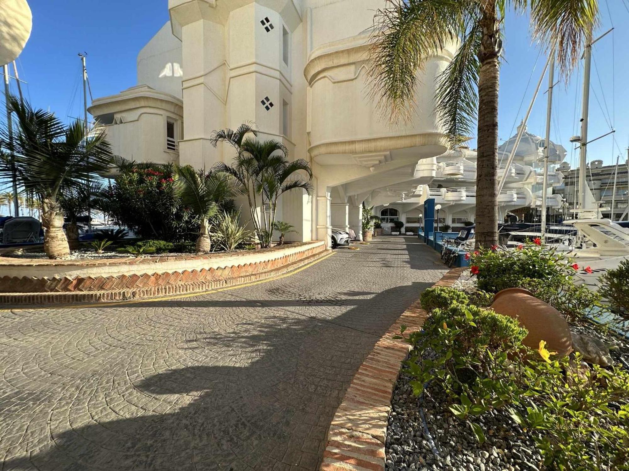 Nice Apartament In Puerto Marina Benalmádena Exterior photo